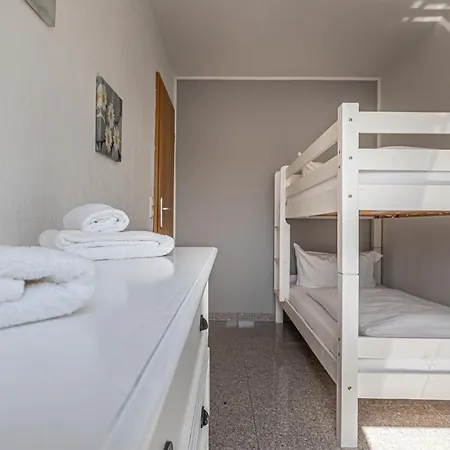 アパルトマンタウス グーヴェルヌール マックス ビューズム