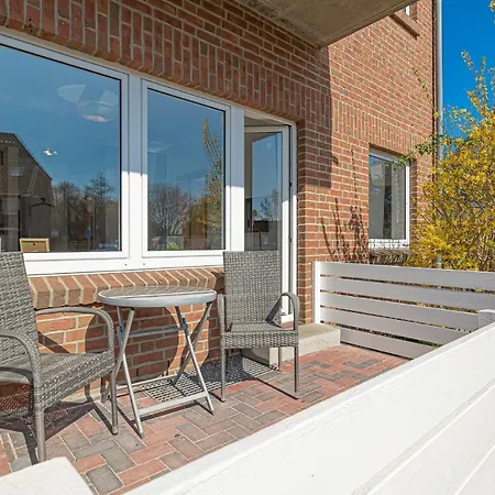 アパルトマンタウス グーヴェルヌール マックス アパート *